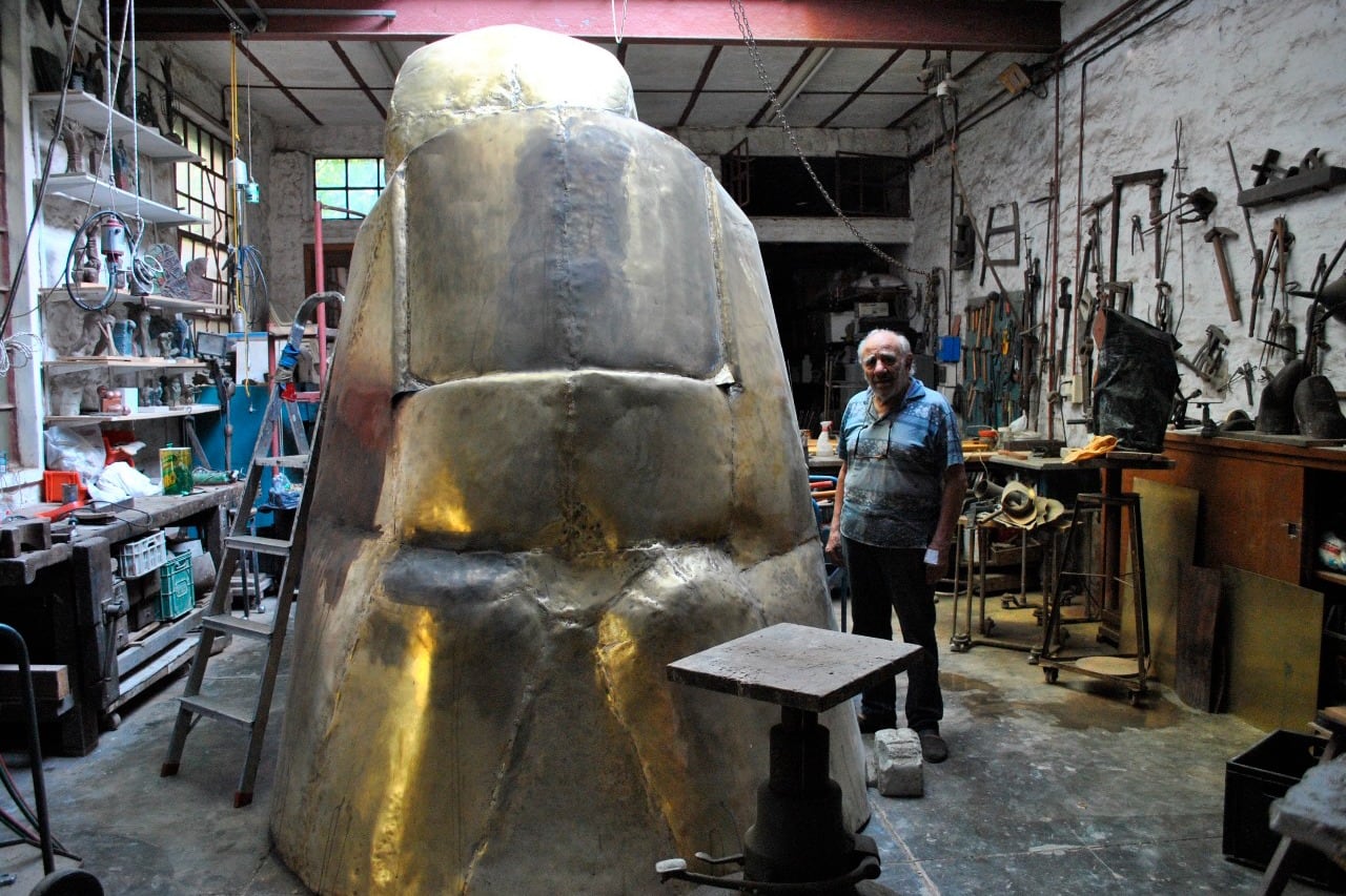 A Leo Vinci no parecen interesarle demasiado los tiempos idos.