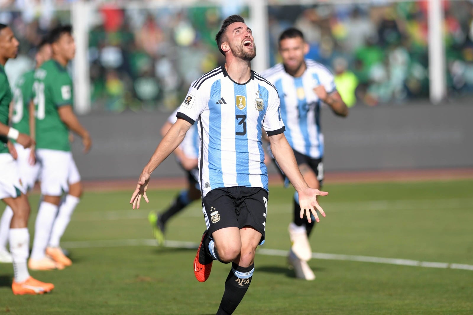 Tagliafico erró el cabezazo pero igual fue gol, el segundo de la Selección Argentina