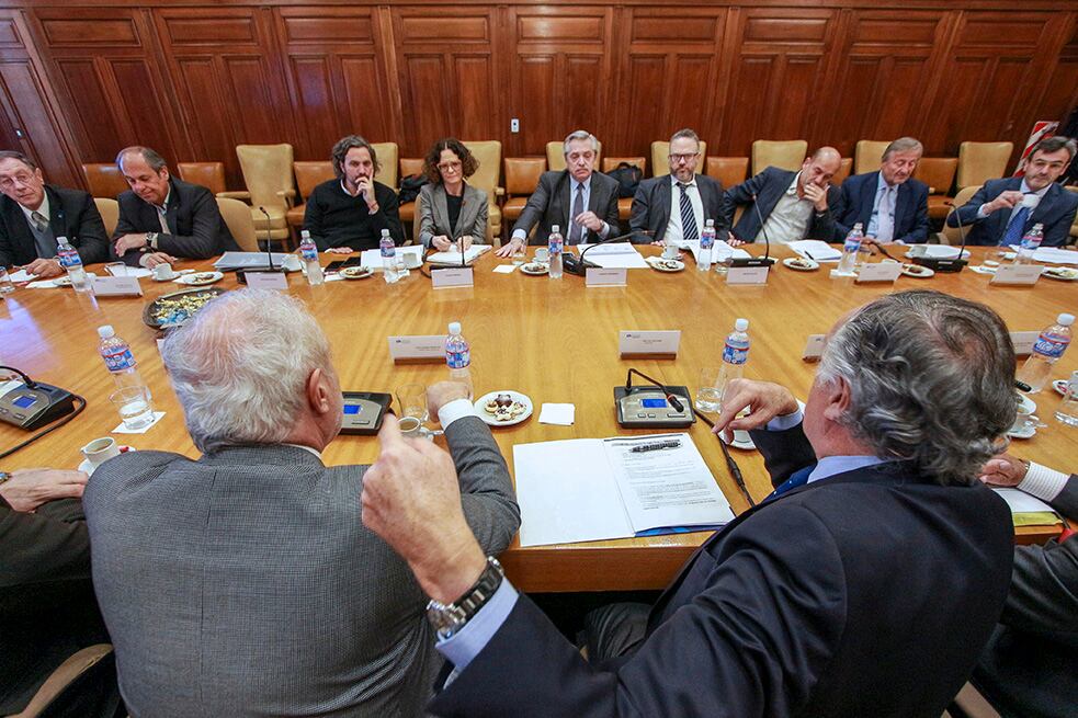 Alberto Fernández recibirá esta tarde a empresarios y sindicalistas para firmar el Compromiso Argentino de Solidaridad.