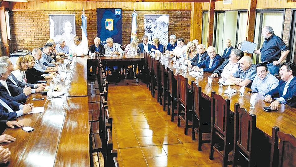 La comisión de acción política del PJ Nacional se reunió la semana pasada.