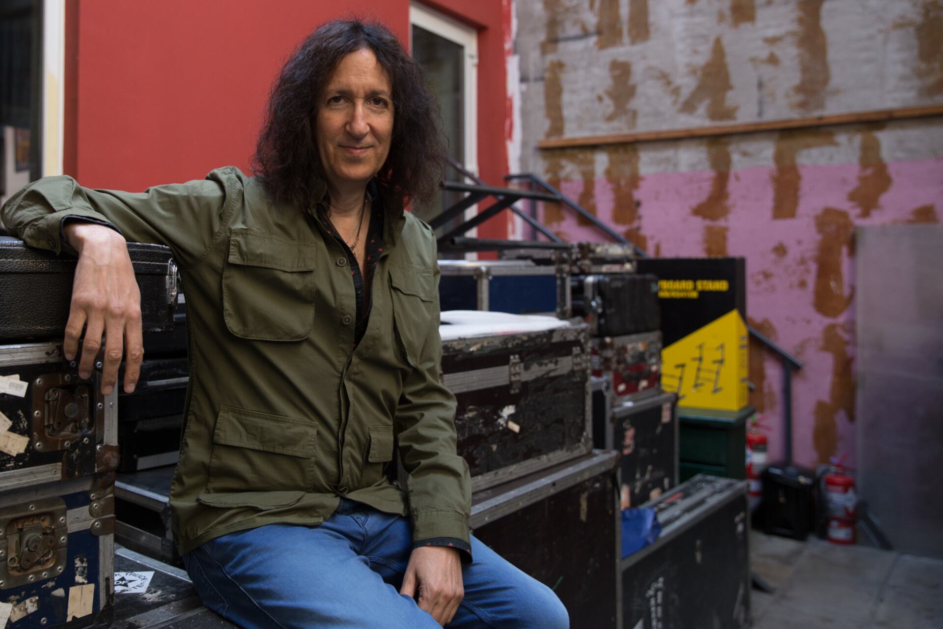 “No tenía mucho dinero ni equipos cuando grabé a The Strokes”, dice Raphael, que recomienda hacerla igual.