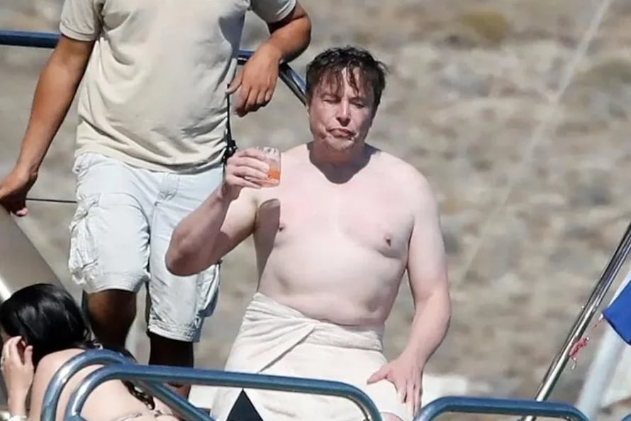 En las últimas apariciones públicas, su errático comportamiento generó preocupación.