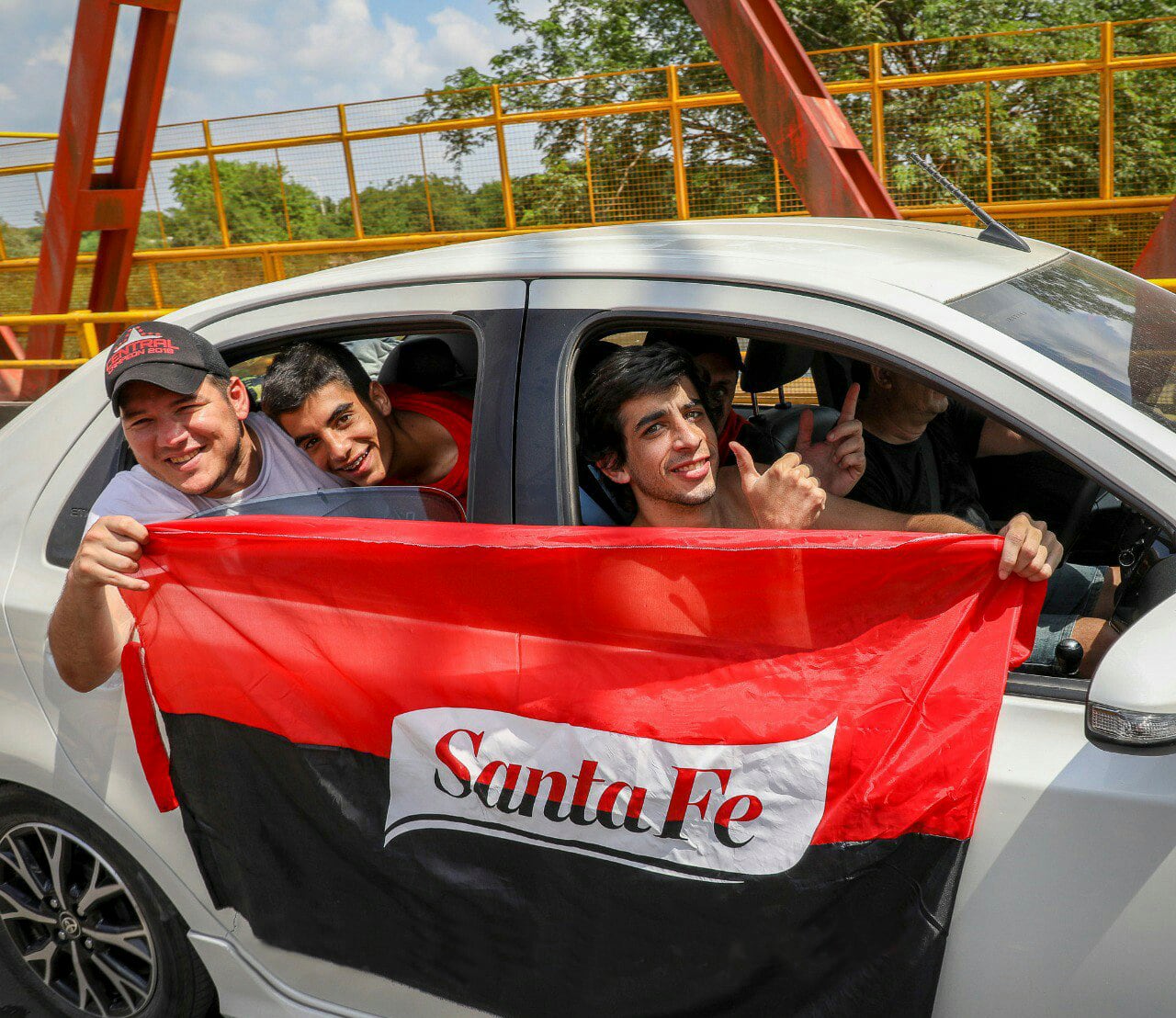 La ilusión de los hinchas de Colón.