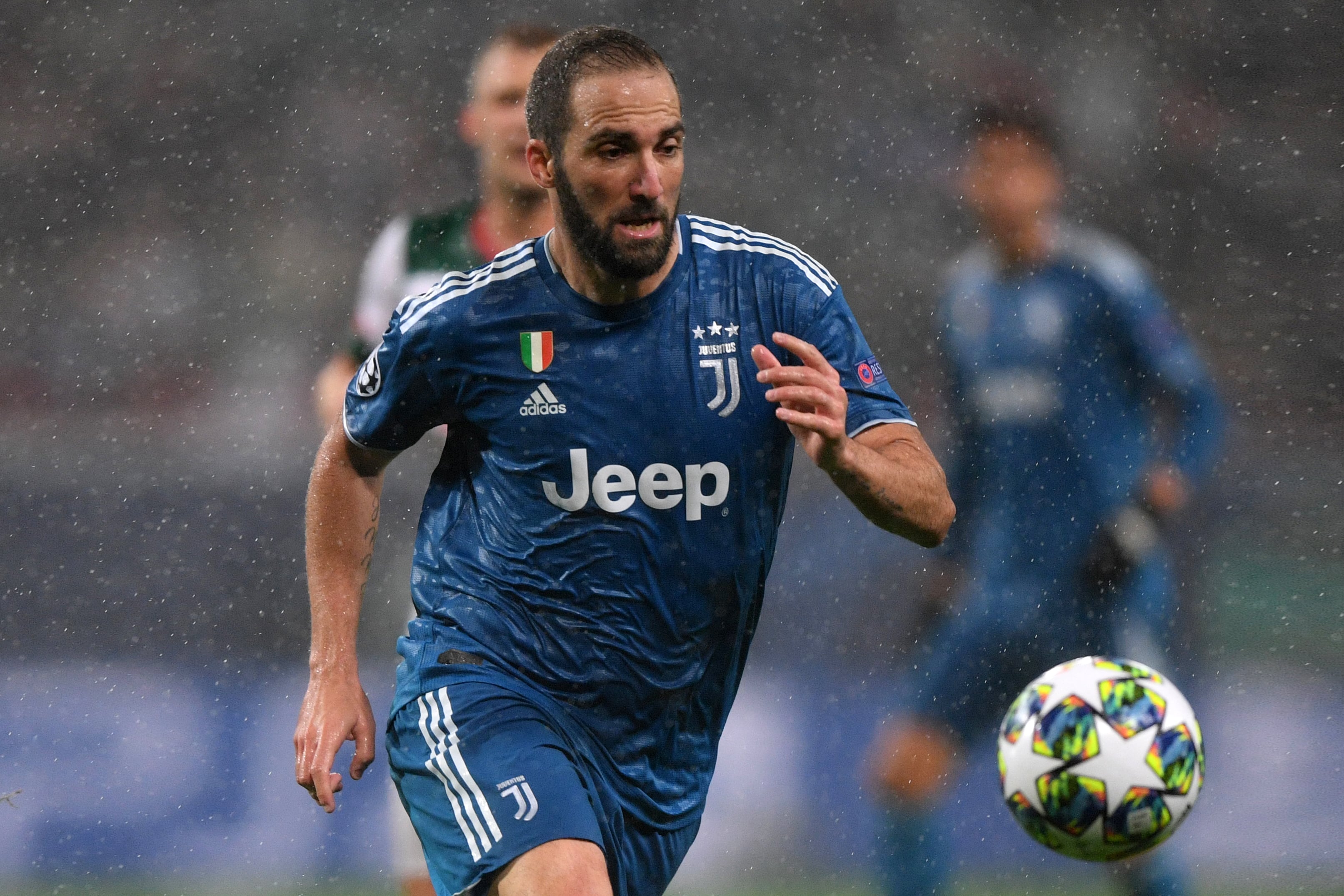 Gonzalo Higuaín aportó una asistencia en la Juventus.