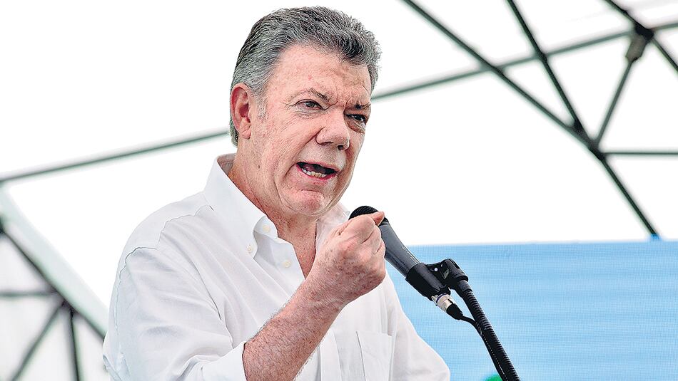 Santos anunció que los contactos con la guerrilla quedaron congelados.
