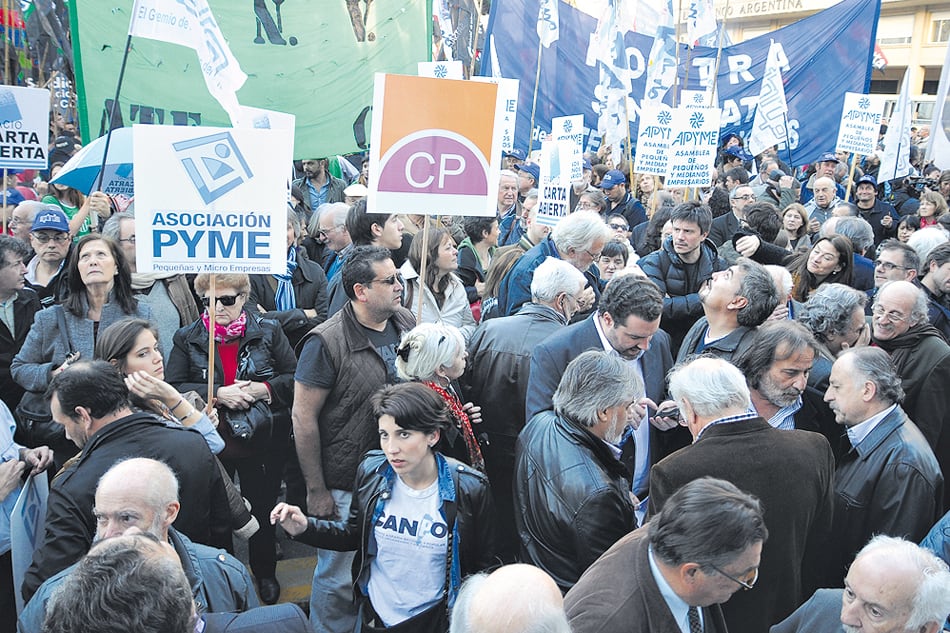 “Las decisiones económicas del Gobierno atentan contra el entramado productivo”, se quejaron las pymes.