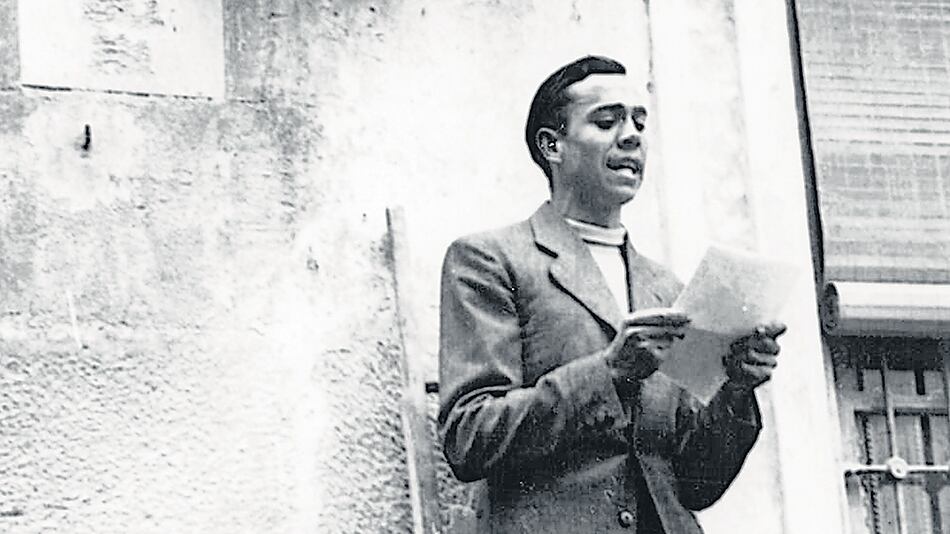 Hernández murió con apenas 31 años en un reformatorio de Adultos, recluido por la dictadura franquista.