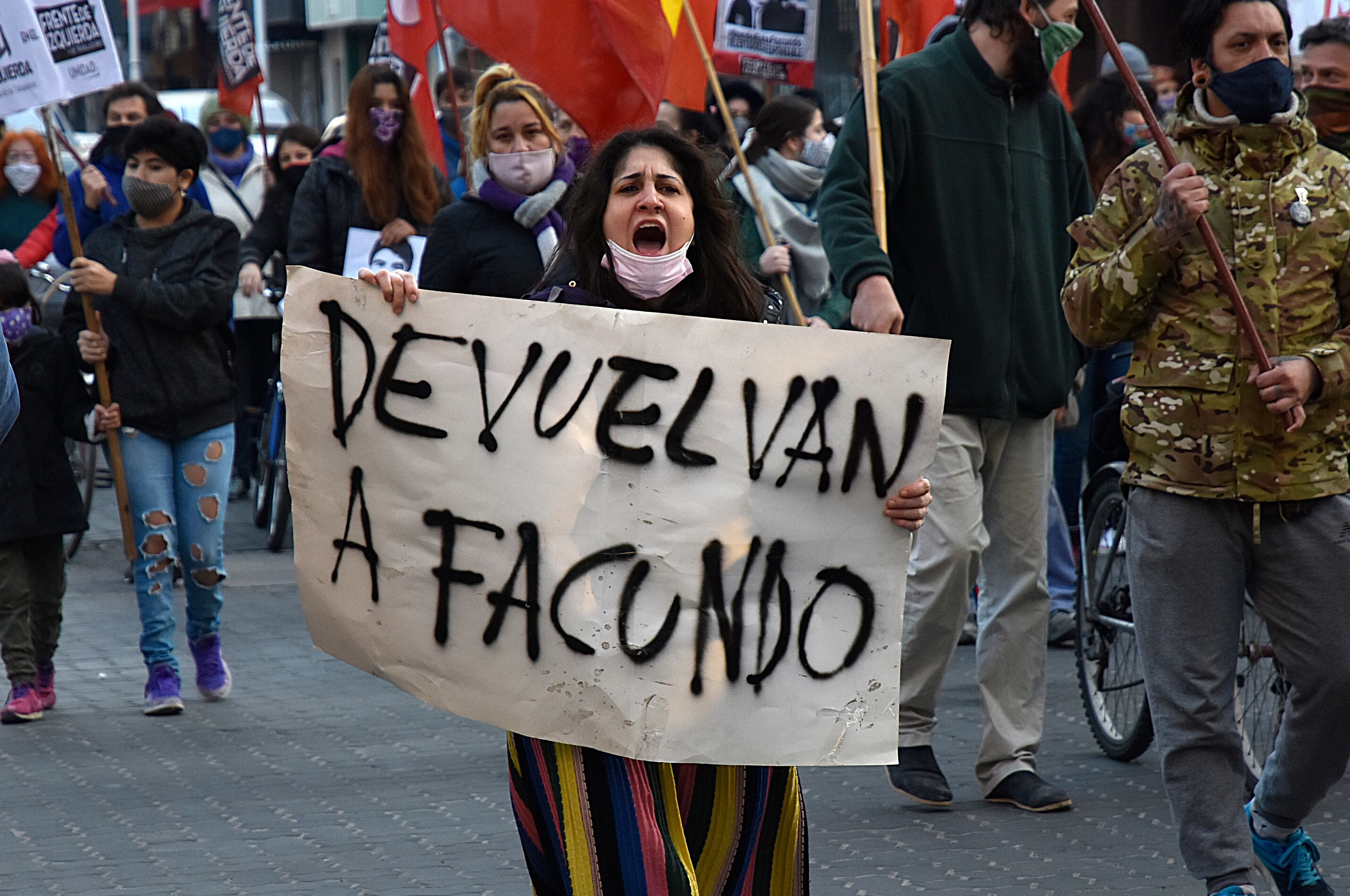 El jueves, a tres meses de la desaparición, hubo una marcha en Bahía Blanca.