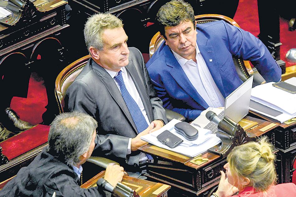 La oposición espera juntar el quórum para la sesión especial que la semana pasada falló por un diputado.