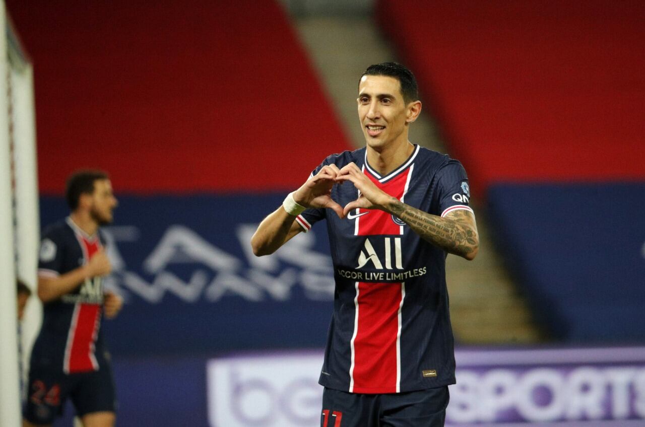 Festeja Di María, festeja el Paris Sain-Germain.