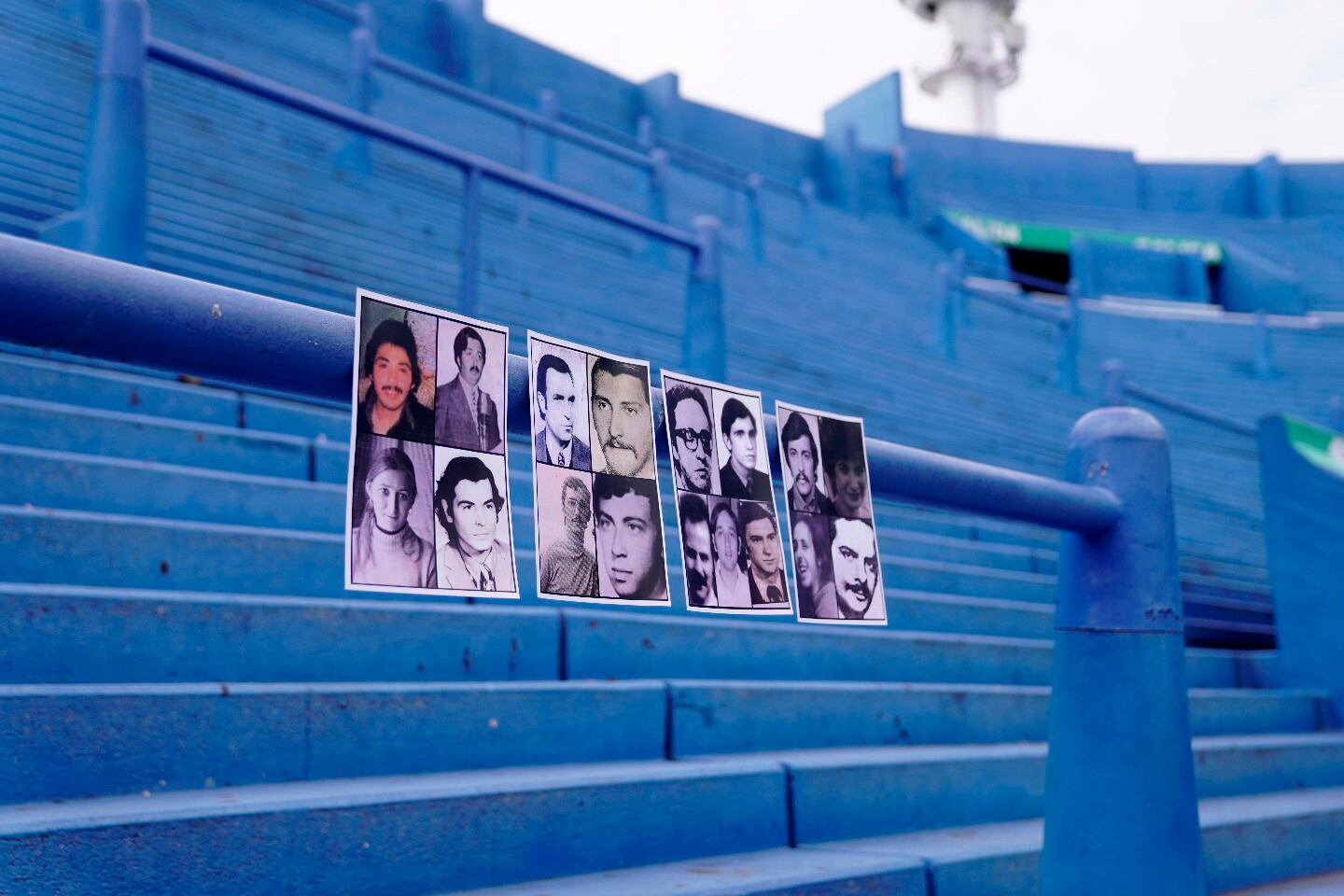 Las tribunas del José Amalfitani no olvidan a los suyos.