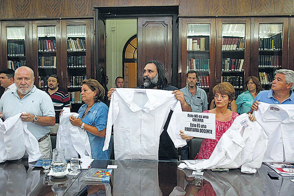 “Hay una improvisación total”, dijo Baradel