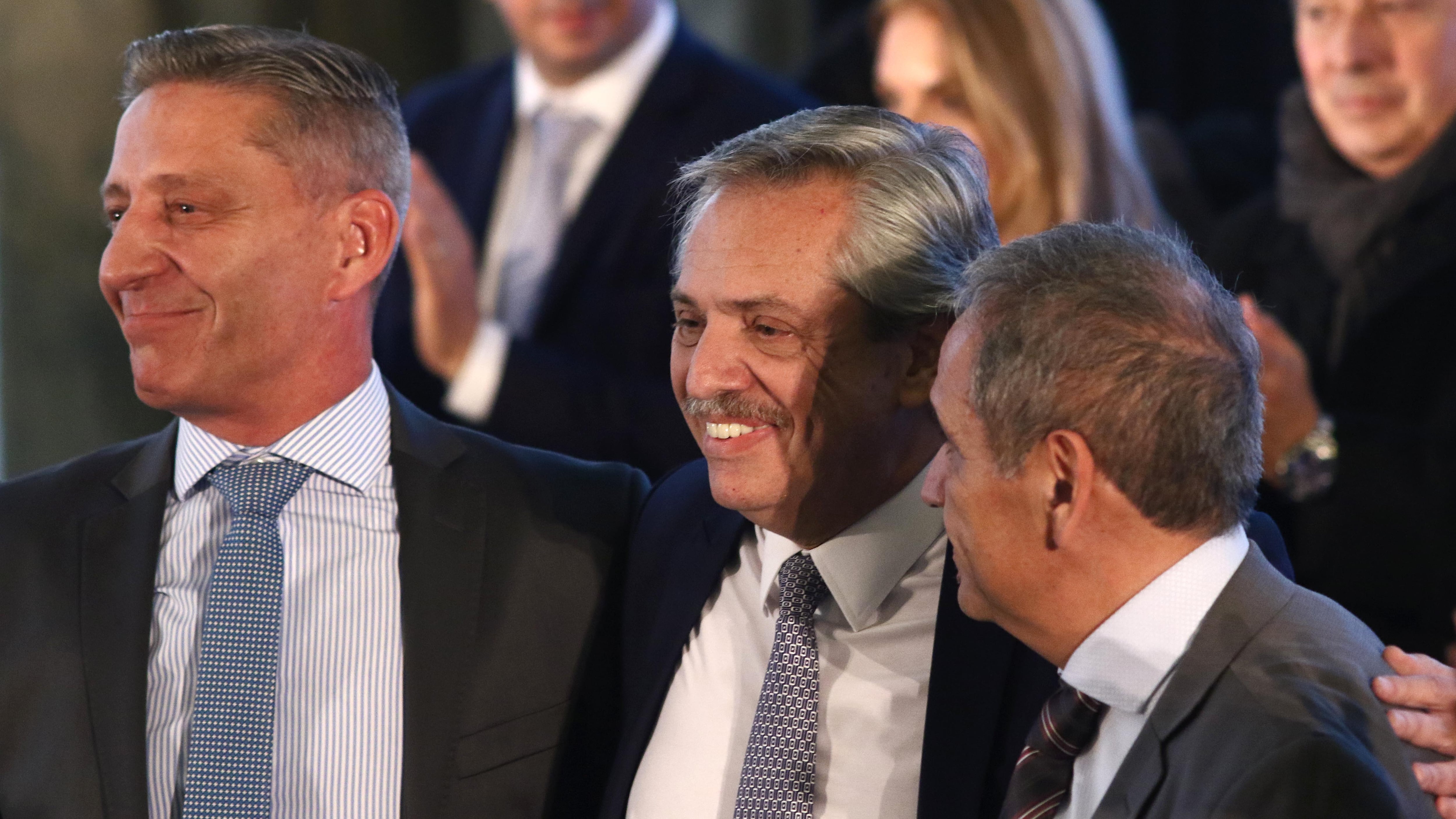 "Esta Argentina es invivible. La riqueza está en la educación, en la ciencia, en el desarrollo y no en el sistema financiero", dijo el candidato a presidente.