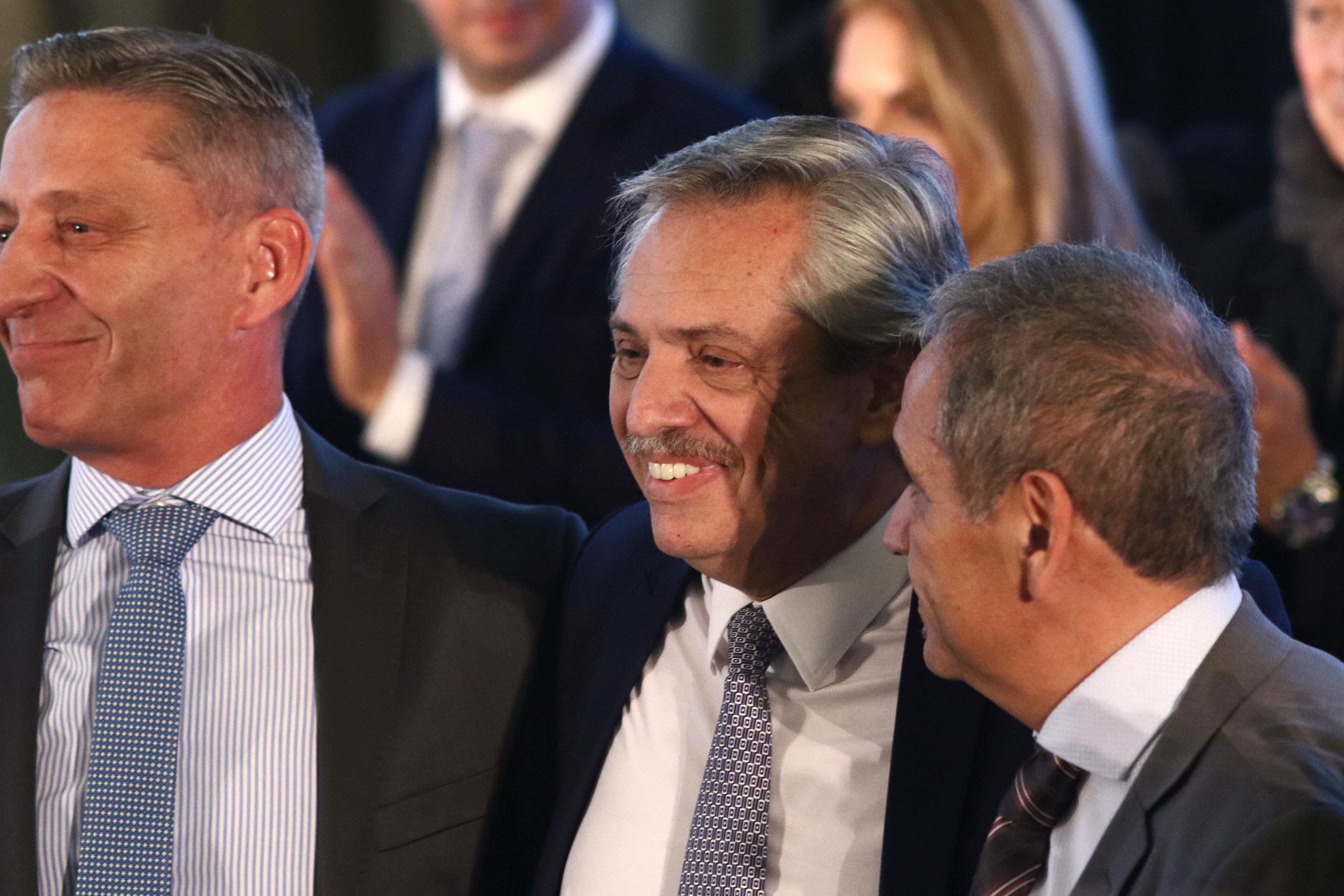 "Esta Argentina es invivible. La riqueza está en la educación, en la ciencia, en el desarrollo y no en el sistema financiero", dijo el candidato a presidente.