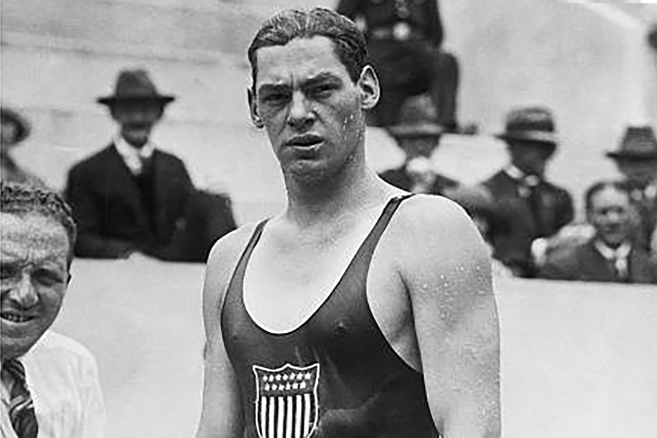 Weismuller protagonizó la serie Tarzán