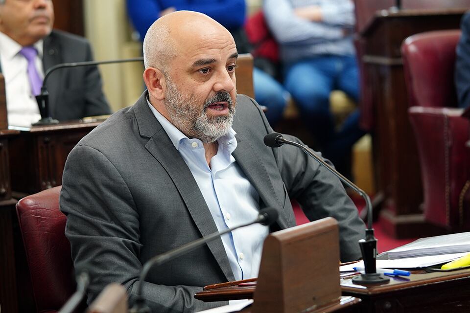 Palo Oliver cuestionó a quienes protegieron a "un sector minoritario". 