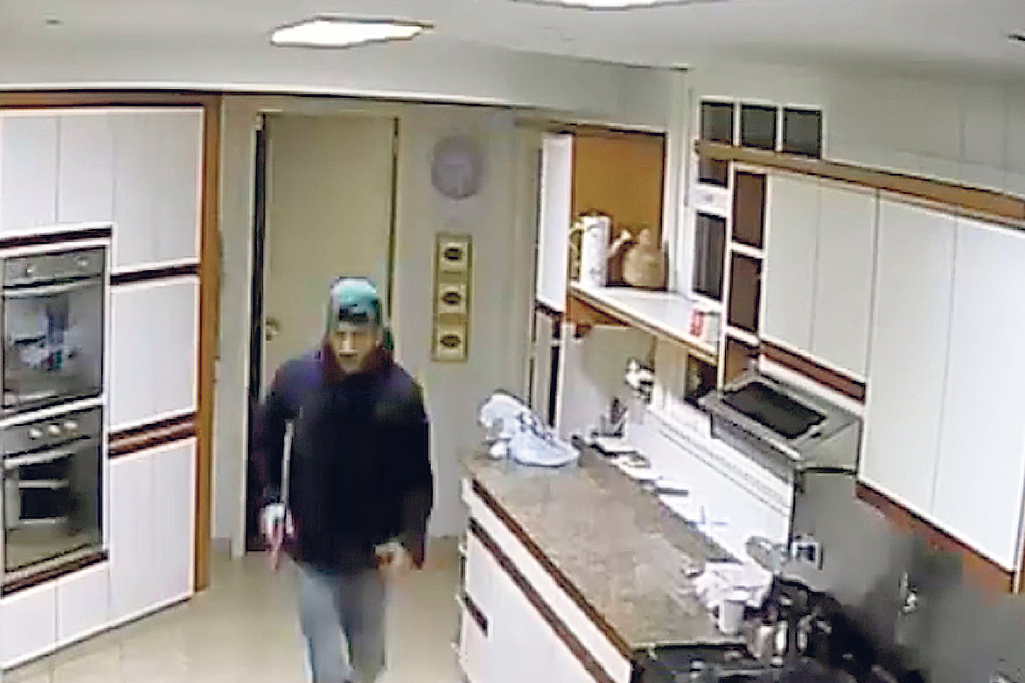 La imagen del video corresponde al detenido, según los investigadores.