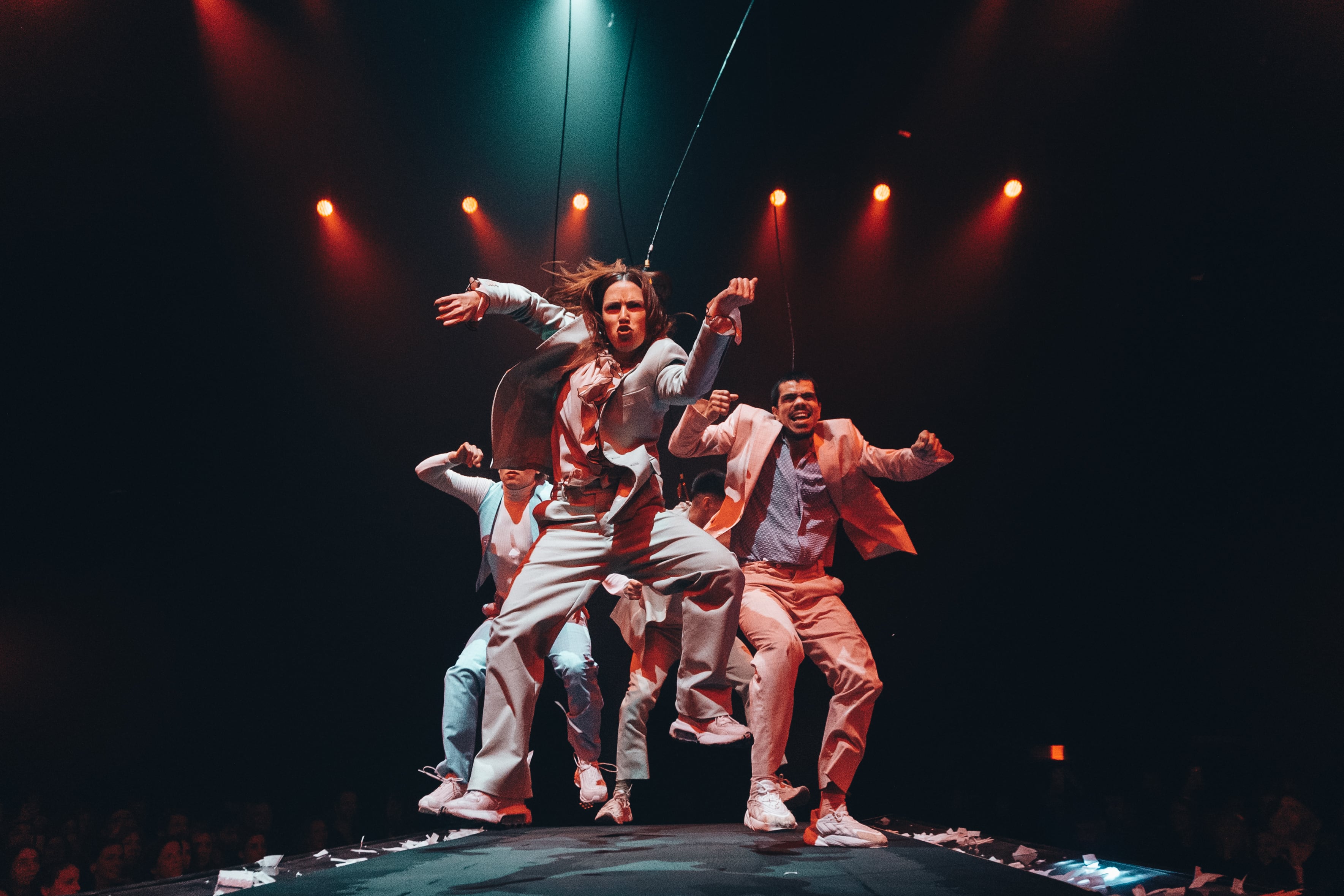 Ahora Aven tiene nueva música, otro ritmo y más adrenalina.