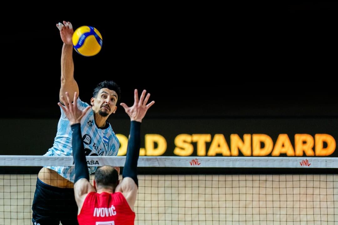 Argentina derrotó 3-1 a Serbia y ahora va por Alemania (Foto: Volleyballworld).