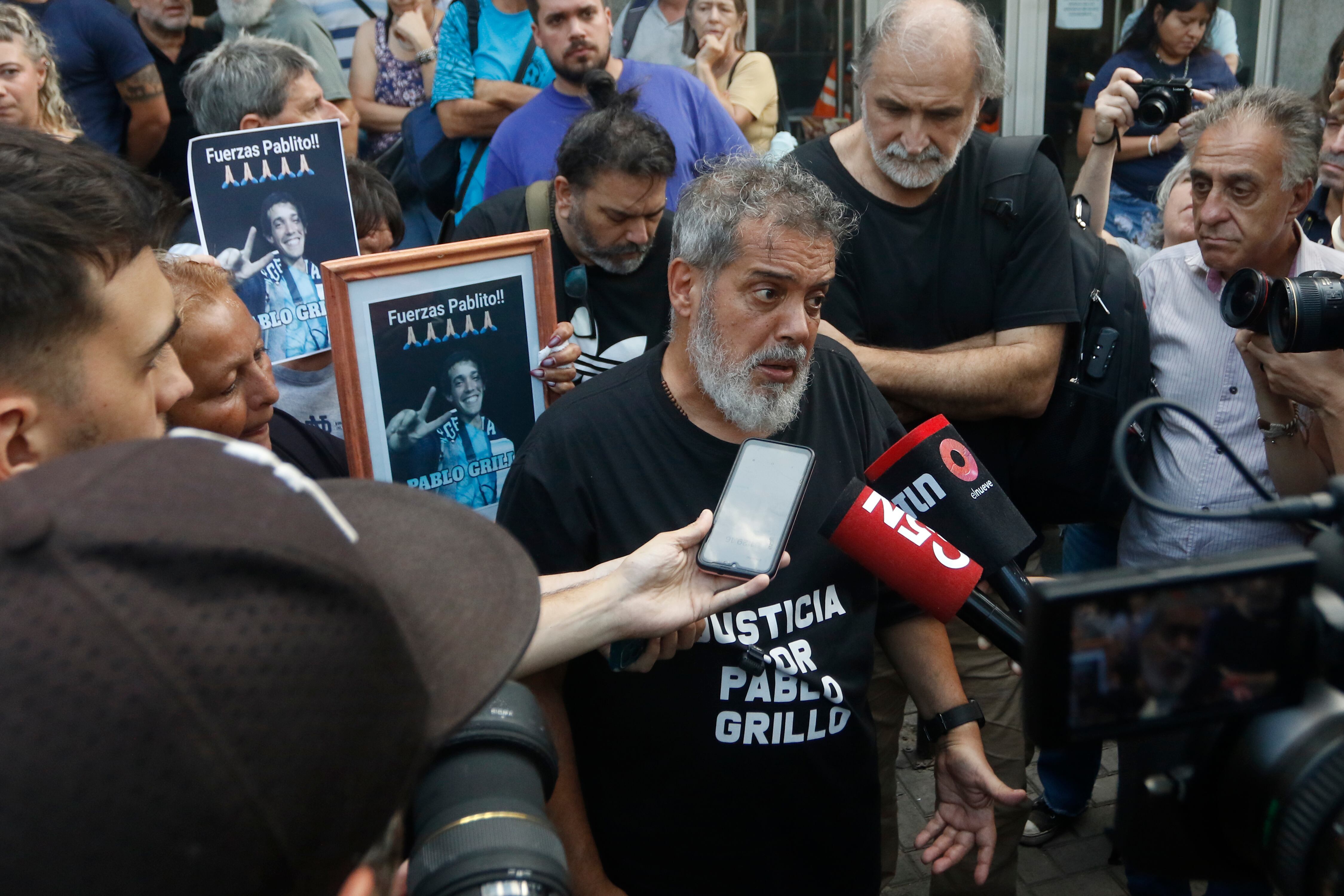 Fabián Grillo, padre del joven atacado en la marcha del 12 de marzo.