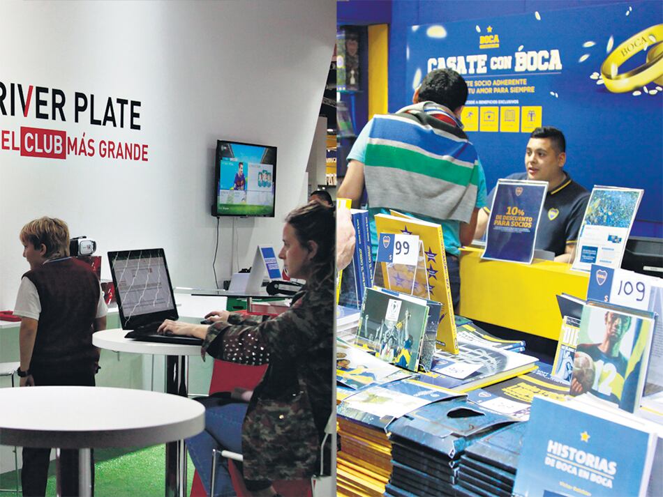 Los stands de River y Boca en la Feria del Libro.