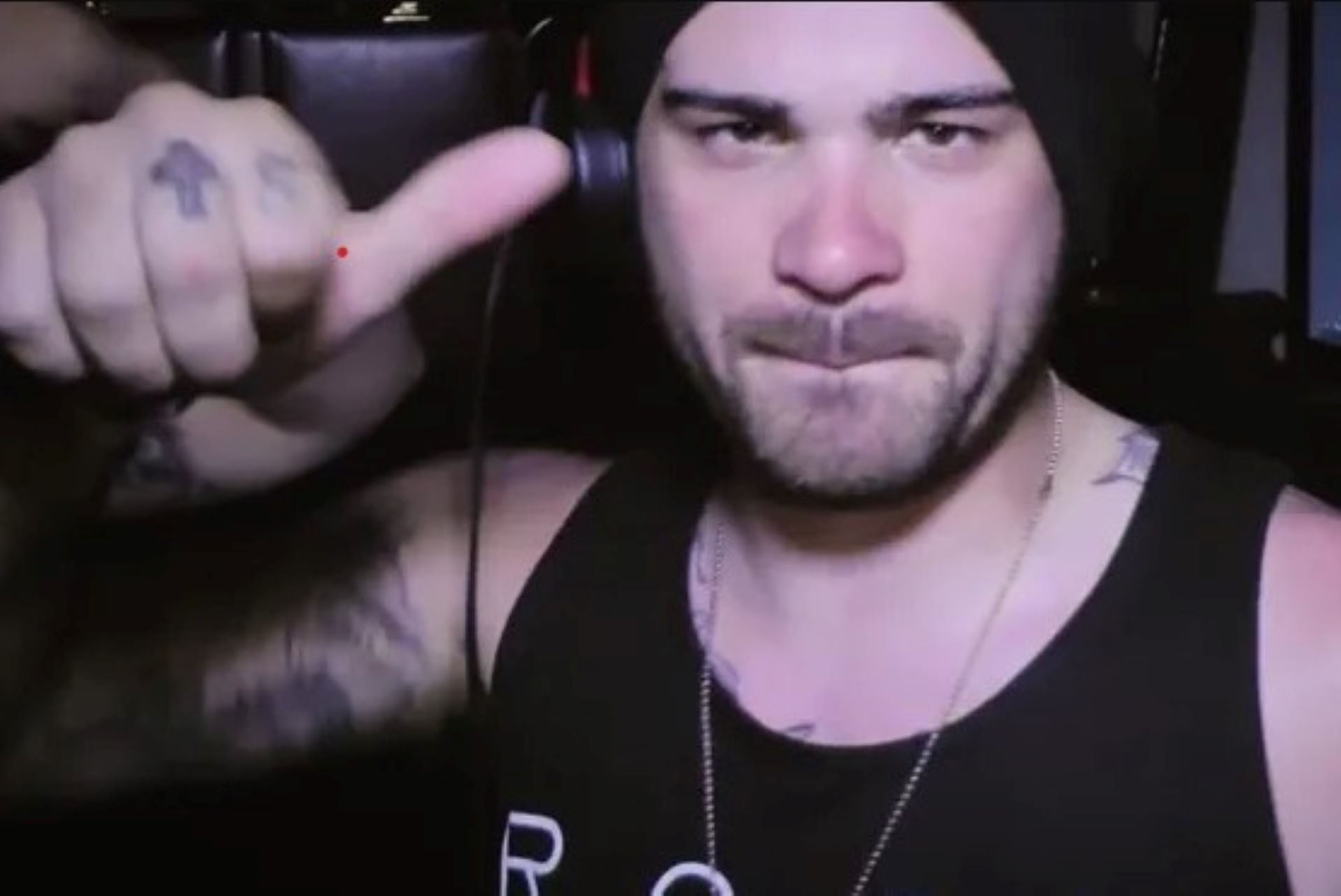 A Hunter Moore no le importaba el dolor emocional de sus víctimas. Más bien lo disfrutaba: "Si alguien se suicida por eso, ¿sabes cuánto dinero ganaría?", dijo en una entrevista. (Foto: captura de imagen)