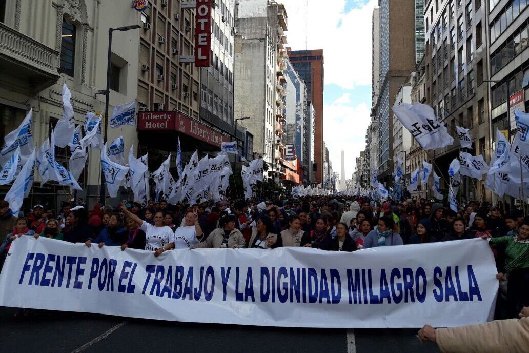 Los manifestantes adelantaron que si no obtienen respuestas realizarán un acampe en la 9 de julio.