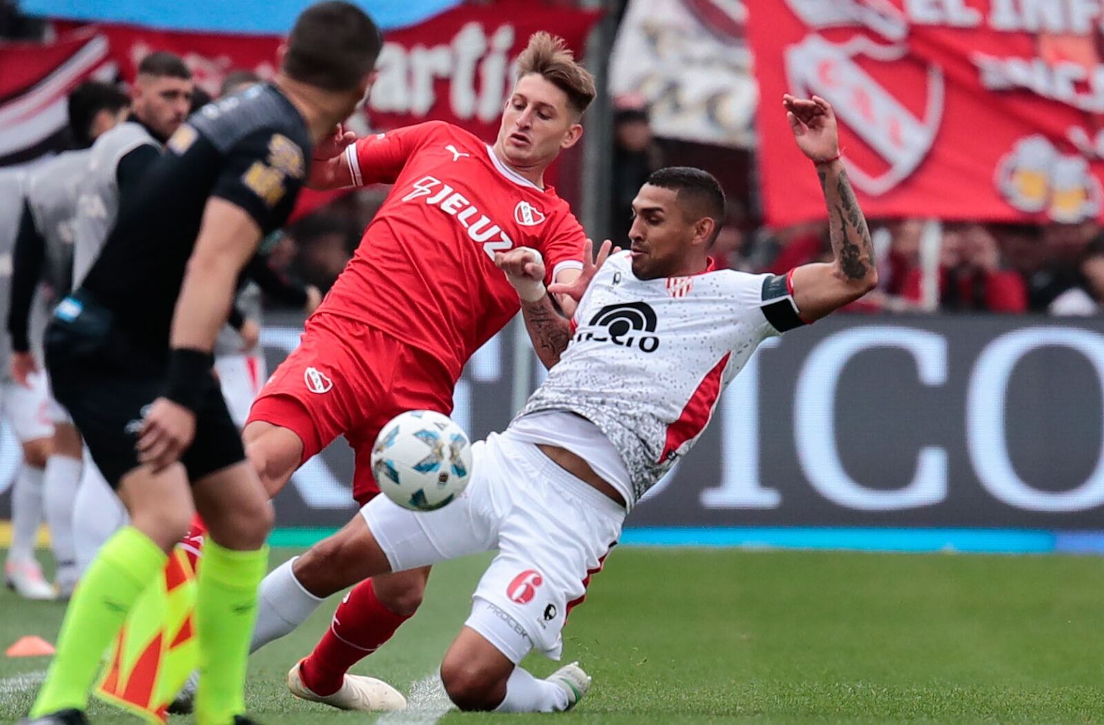 Independiente reclamó por dos posibles penales no sancionados