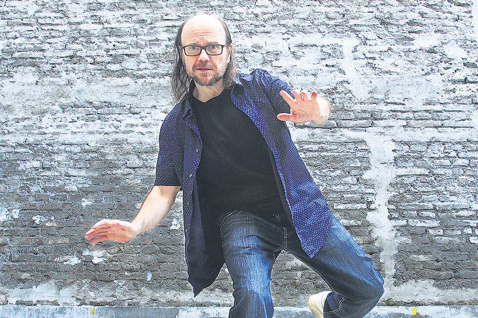 “Me gusta mucho reírme y ver feliz a la gente. Pero puedo ser muy maníaco depresivo”, confiesa Segura.