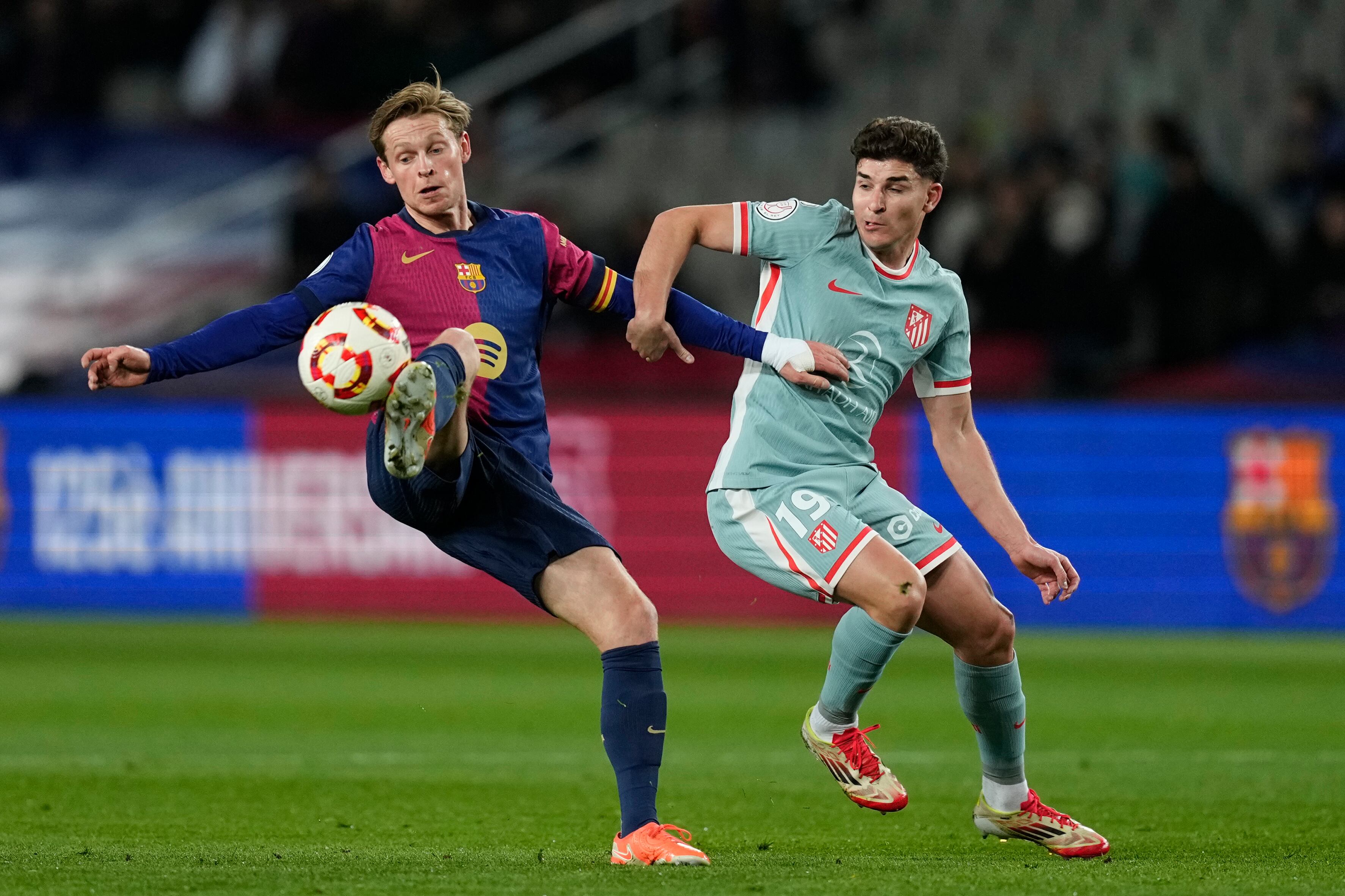 "Araña" Alvarez marcó casi desde el vestuario; al final fue un 4-4 de ensueño