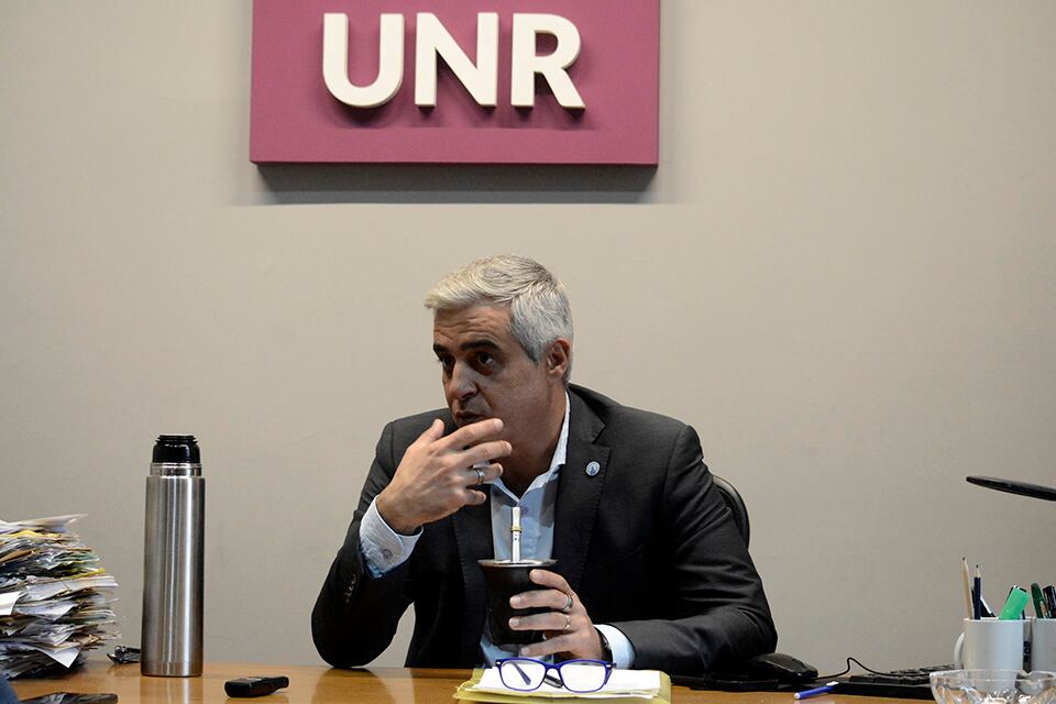 Franco Bartolacci cumple cinco años como rector. 