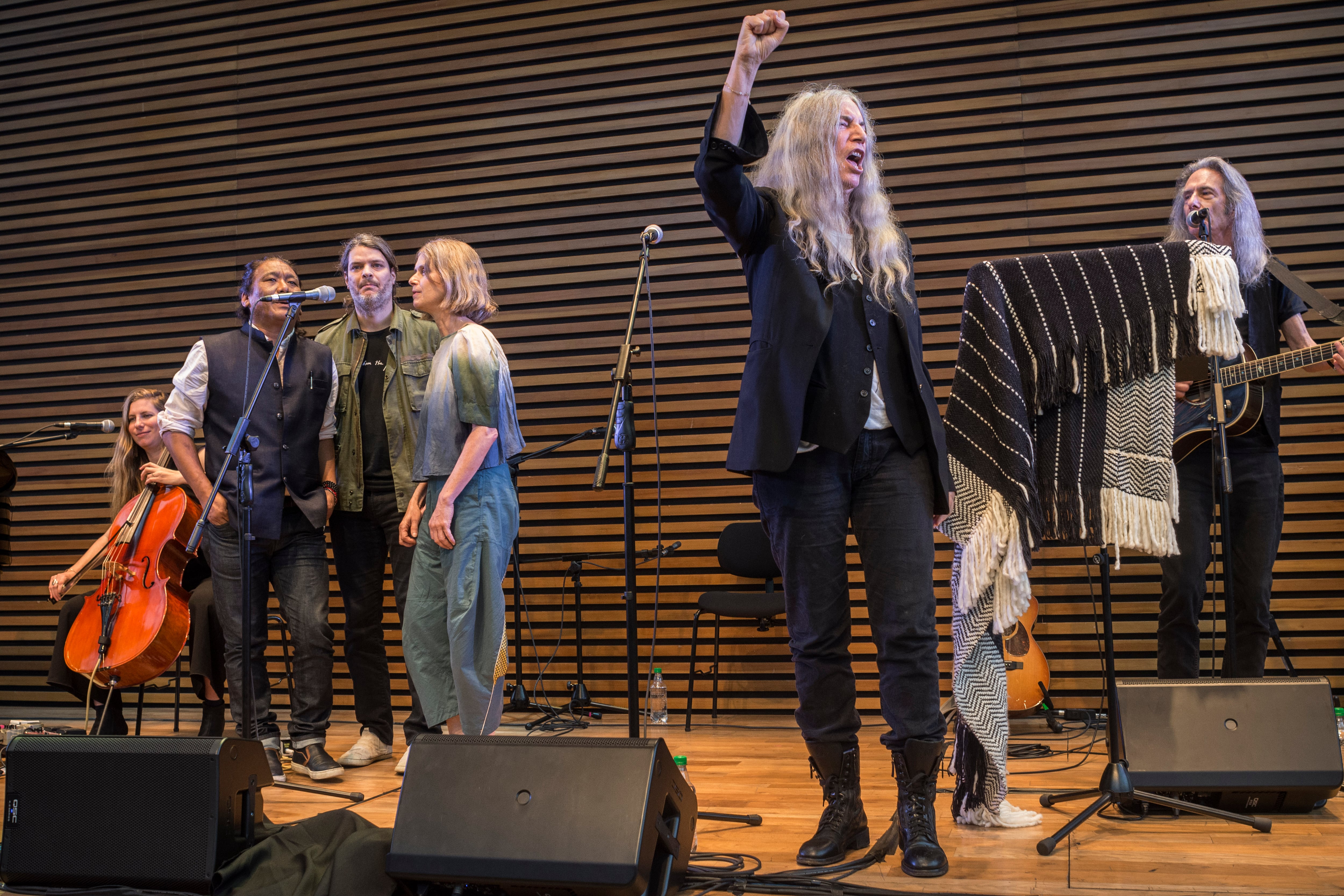 En el CCK volvió a sonar "People Have the Power".