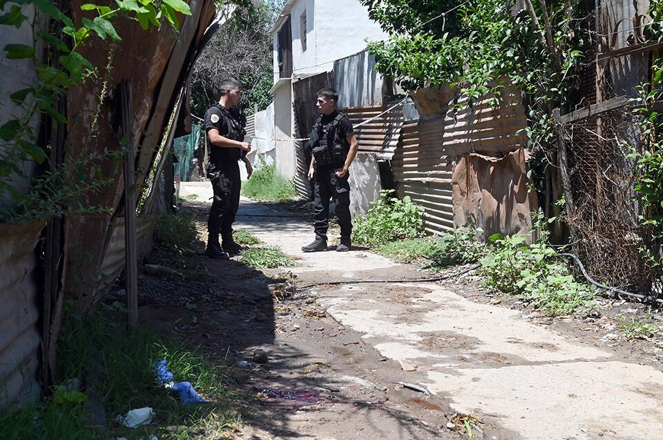 El pasillo de Sabin 1400 bis donde hallaron a un muerto.