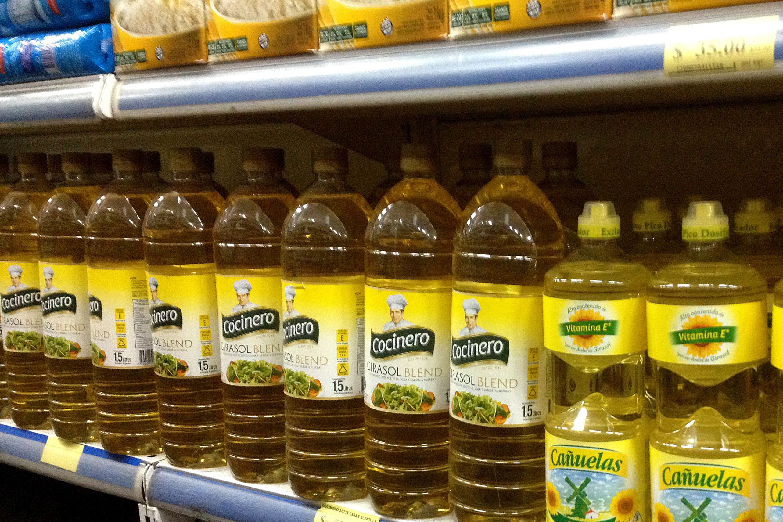 El listado contempla para la región AMBA productos como el aceite de girasol Cocinero de 900cc a 95 pesos.