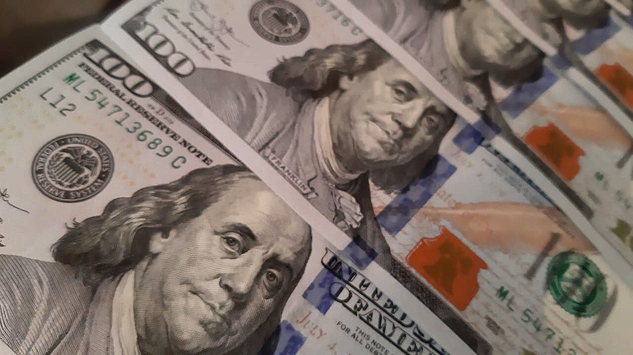 La cotización del dólar y el dólar blue en vivo.   