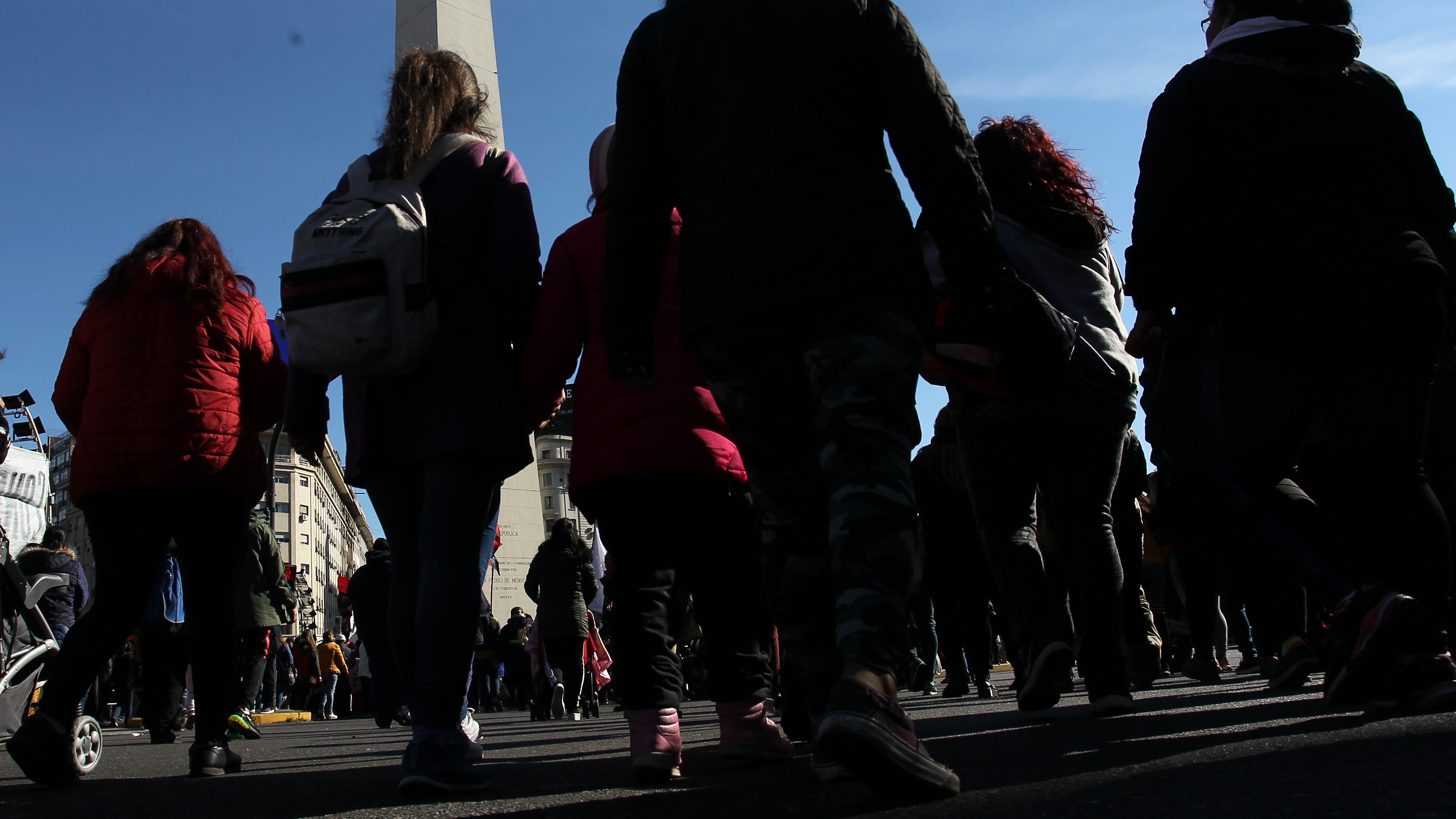 En promedio, los créditos representan 4,5 veces lo que cobran las beneficiarias de AUH.