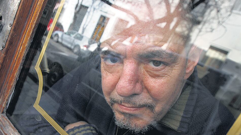 Junto a Metrópoli, Butrón grabó los esenciales Cemento de contacto y Viaje al más acá.