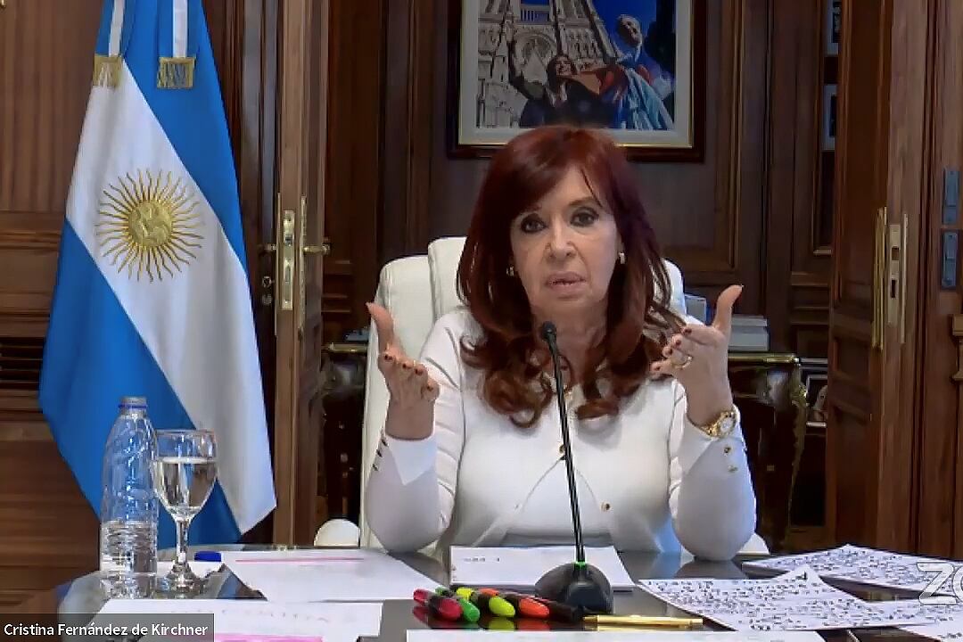 Cristina Kirchner habló en la audiencia  virtual convocada por el Tribunal Oral Federal 8.