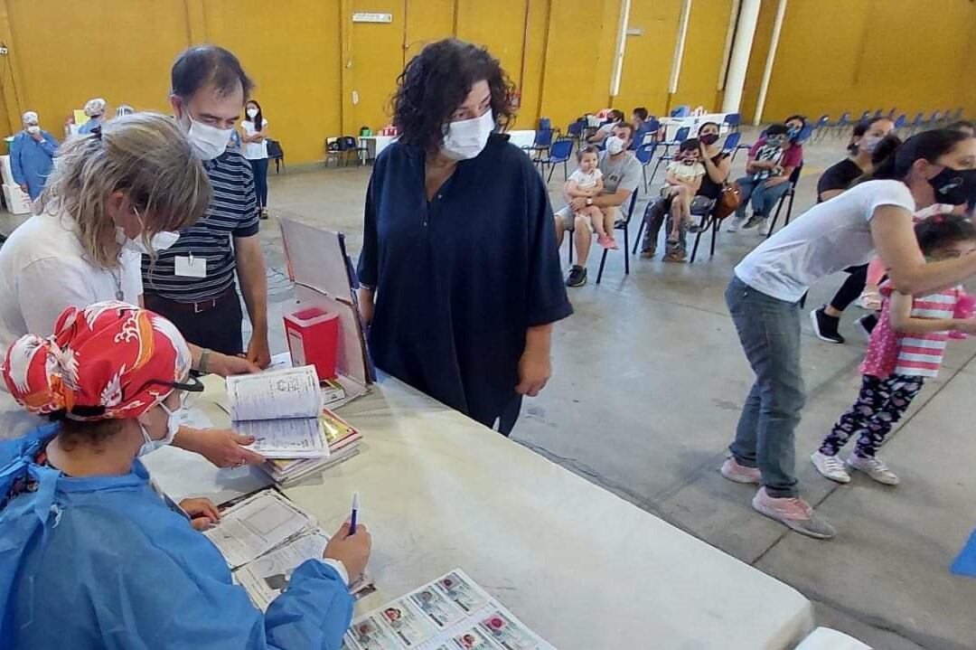 Vizzotti y Palladino en el Nodo de Vacunación Predio Ferial Catamarca.