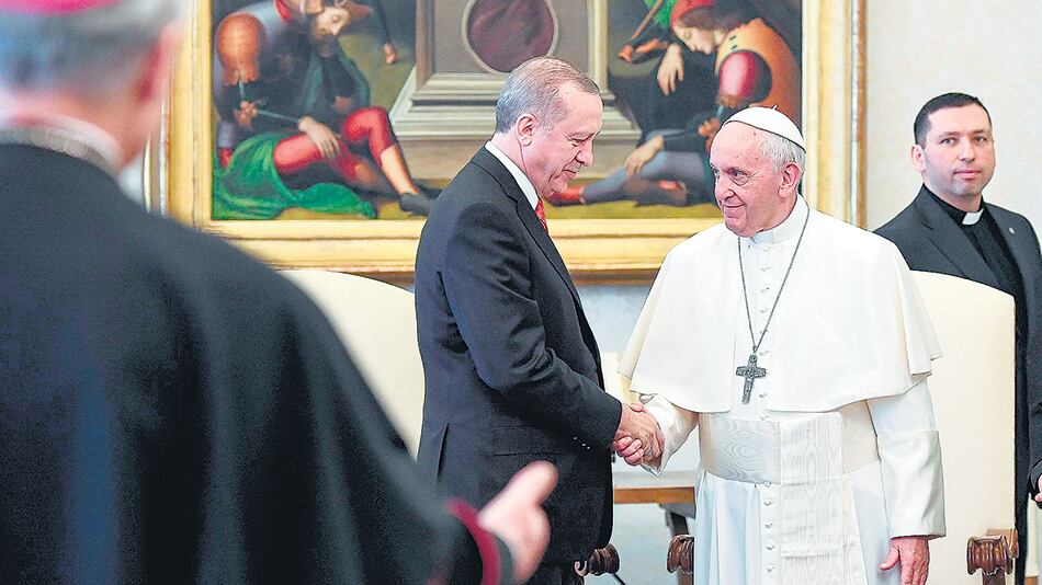 El Papa y Erdogan hablaron de la paz en Medio Oriente, entre otros temas relevantes.