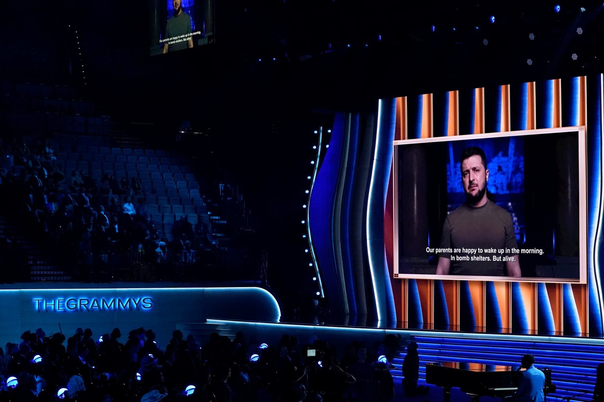 Volodimir Zelensky en los premios Grammy 2022