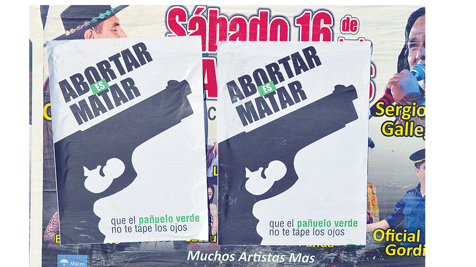 El afiche, en las paredes de Salta, un claro ejemplo del criterio arcaico que mueve a los diputados varones.