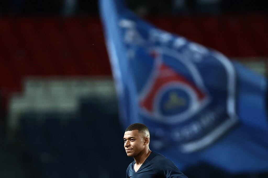 Kylian Mbappé continúa entrenándose con el PSG en su nueva ciudad deportiva en Poissy, a las afueras de París