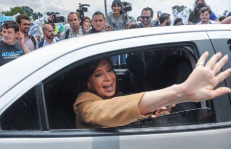 "Es una maniobra formidable de persecución política y de hostigamiento mediático", dijo la ex presidenta.