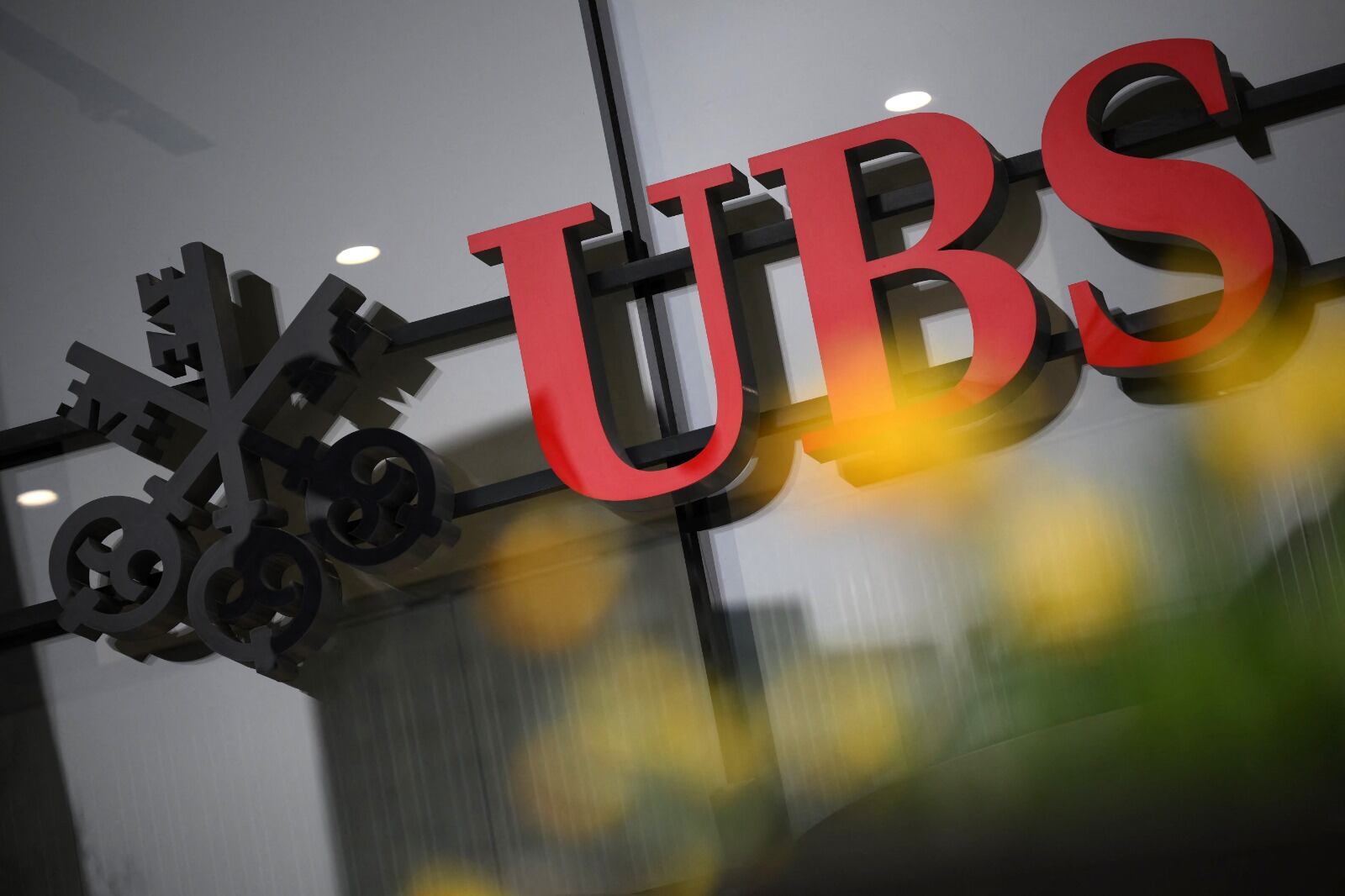 El UBS Group se quedó con el Credit Suisse por 3 mil millones de francos suizos.