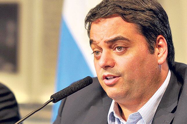 Jorge Triaca, ministro de Trabajo, rechaza que exista una crisis de empleo pese a los datos de su propia cartera.