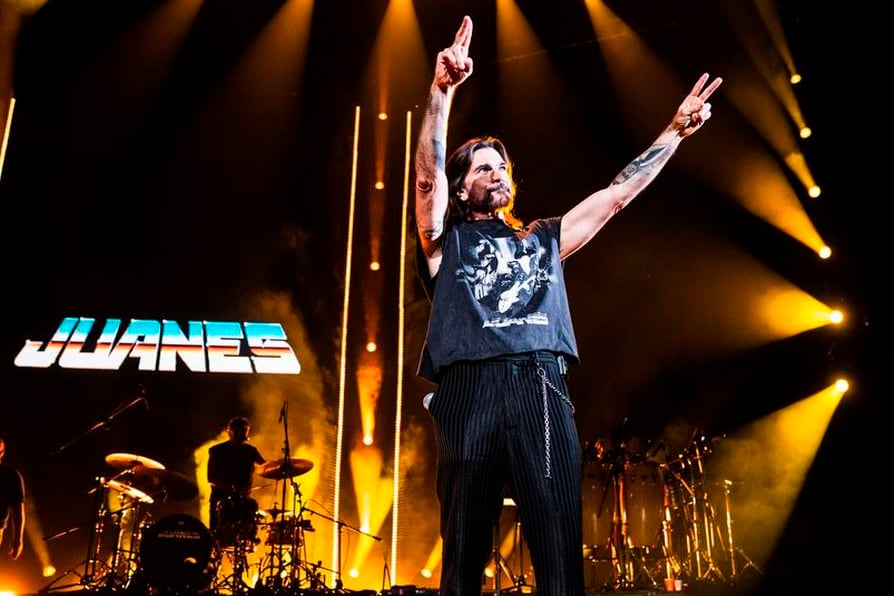 Juanes afinzó su idilio con el público argentino.