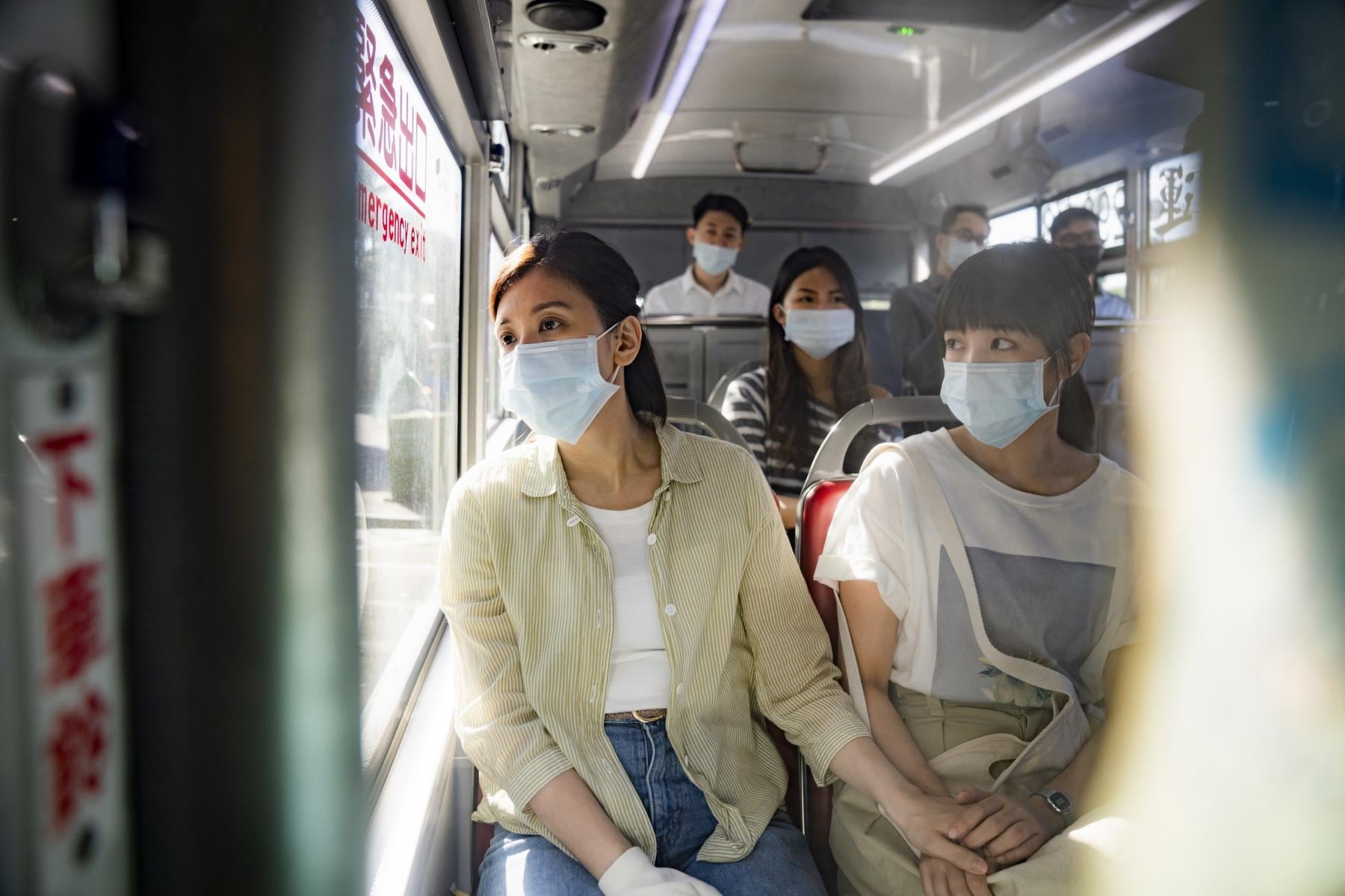 No hay en "La cascada" un hincapié particular en la pandemia más allá de lo estrictamente necesario.