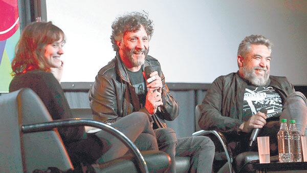 “En los ajustes de cuentas de la novela caen el kirchnerismo, el rock, la izquierda y el feminismo”, dijo Cristian Alarcón.