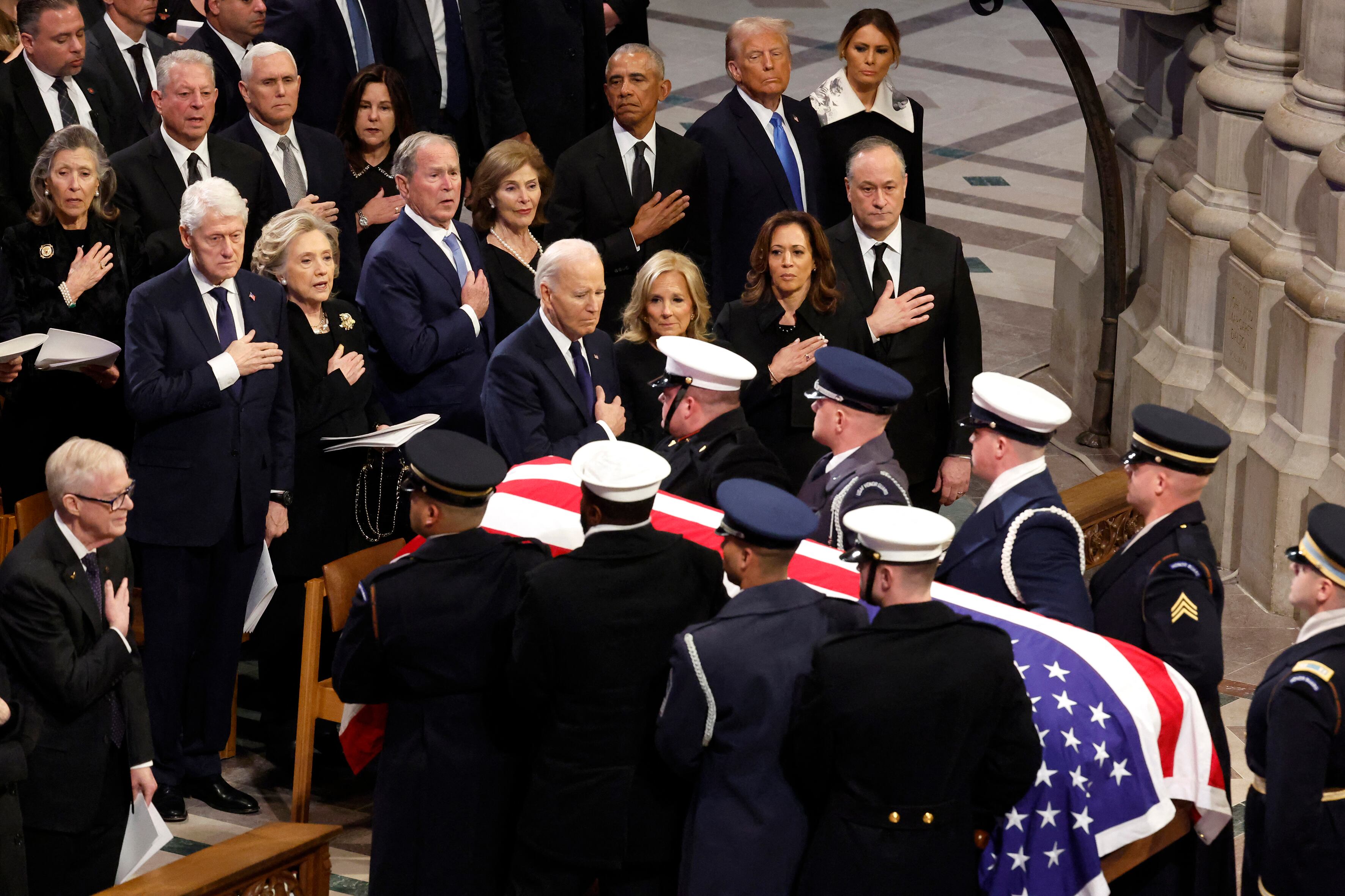 Clinton, Bush, Obama,Trump, Biden y Harris asisten al funeral de Carter.